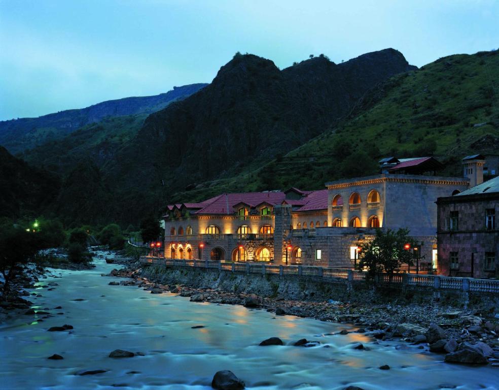 Hotel Tufenkian Avan